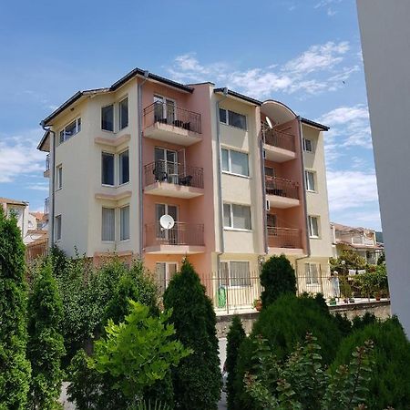 Zaliv Apartments House Sveti Vlas Extérieur photo