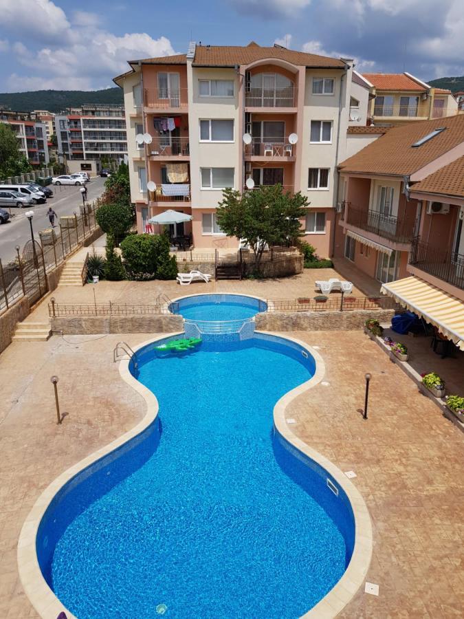 Zaliv Apartments House Sveti Vlas Extérieur photo